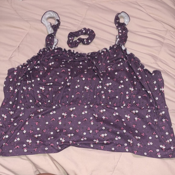 Purple set, matching top with skirt and scrunchie. - Picture 2 of 3